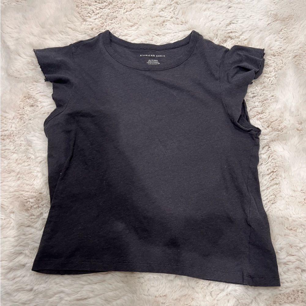 American eagle flowy sleeved tee